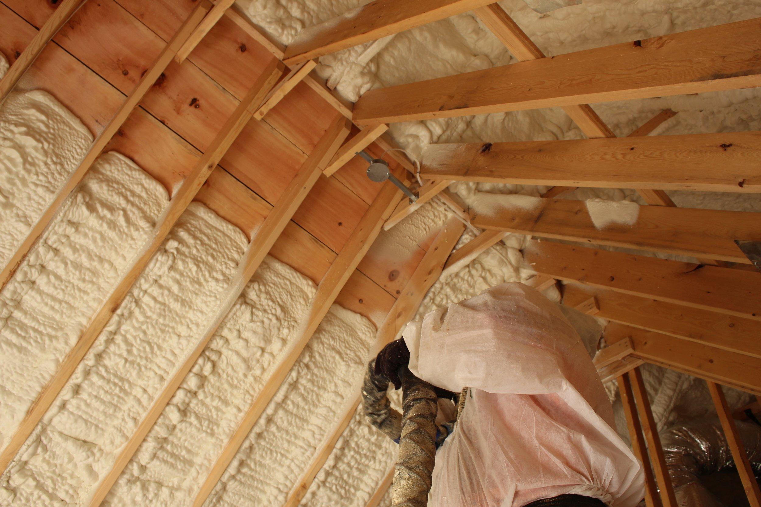 Top 3 Benefits of Choosing the Best Spray Foam Insulation Company in Toronto